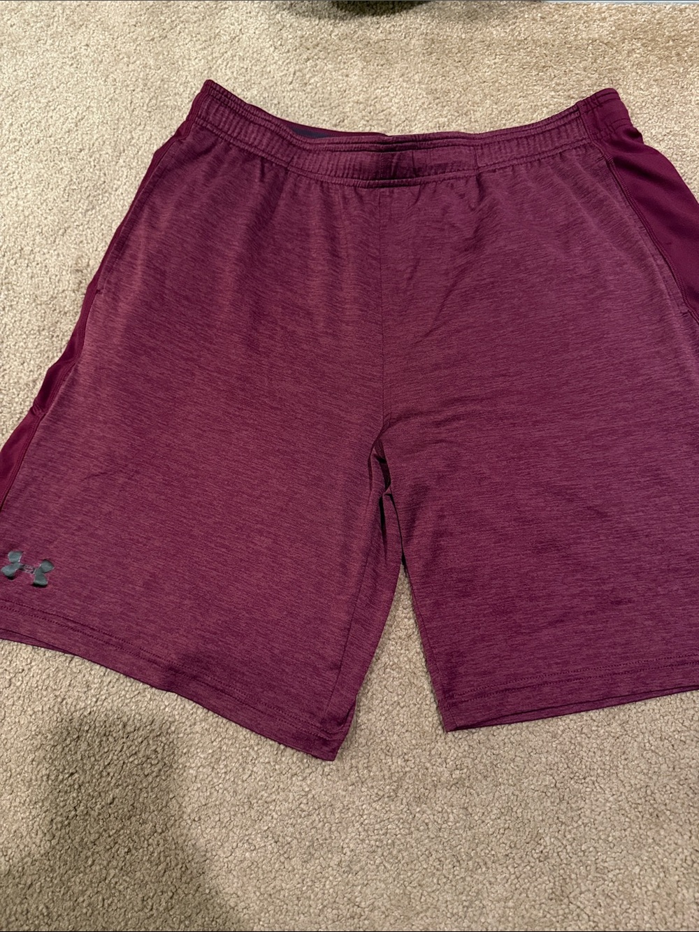 Under Armour Men’s Burgundy Athletic Shorts